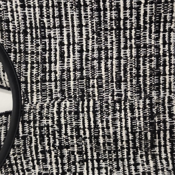 Tommy Hillfigger dress: Simple, elegant, black and white, below the knee length - Picture 7 of 7